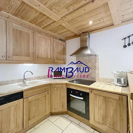3 Pieces Avec Terrasse - Proche Pistes - Fr-1-854-59 * Valloire
